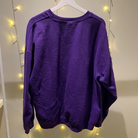 purple crewneck. gildan. size large, fits baggy. - Picture 2 of 2